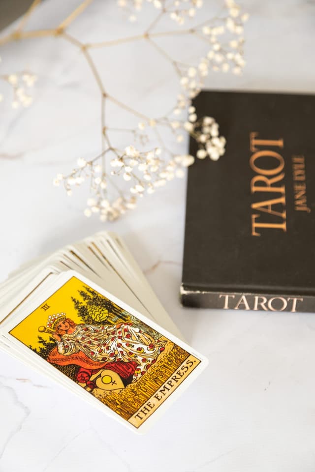 Tarot card